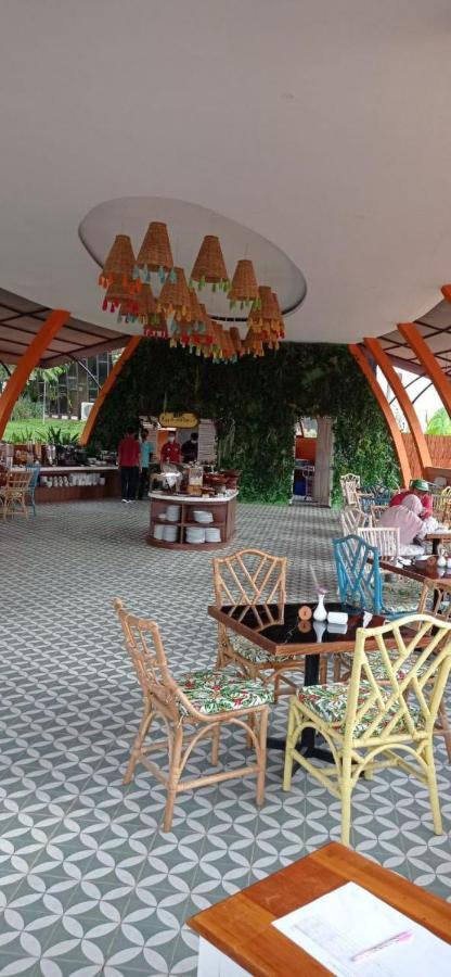 Dusun Semilir Hotel&Resort Semarang Bagian luar foto